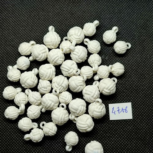 41 boutons boule en résine blanc - 10mm et 13mm - tr4718