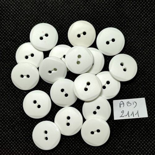 18 boutons en résine blanc - 18mm - abd2111