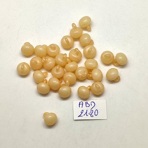 29 boutons boule en résine beige clair - 8mm - abd2180