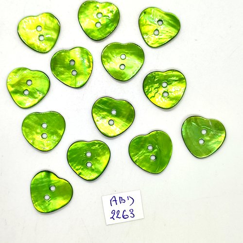 13 boutons en nacre vert - coeur - 20mm- abd2263