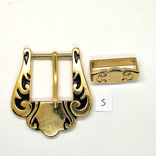 1 boucle de ceinture en métal doré - 63x57mm