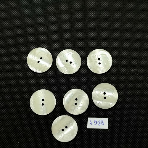 7 boutons en résine blanc cassé / beige clair - 23mm - tr4983