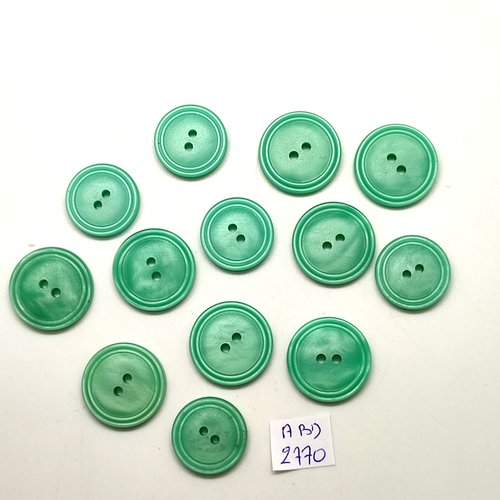 13 boutons en résine vert - 20mm et 18mm - abd2770