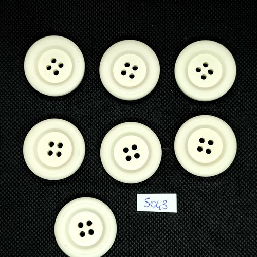 7 boutons en résine blanc - 30mm - tr5043