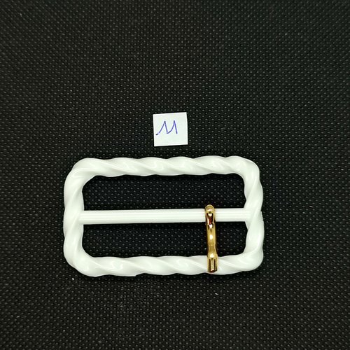 1 boucle de ceinture en résine blanc - 37x62mm
