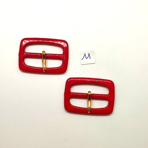 2 boucles de ceinture en résine rouge - 27x38mm