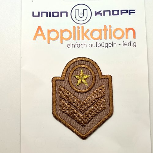 1 thermocollant / écusson à coudre marron et doré - 1 etoile - 45x60mm