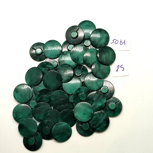 45 boutons en résine vert - 15mm - tr5081