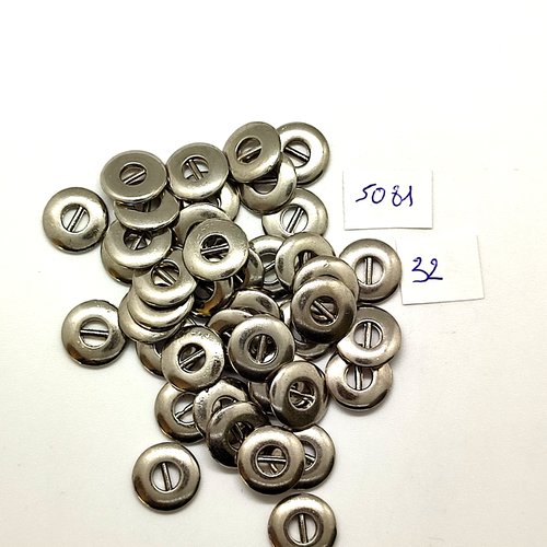 41 boutons en métal argenté - 12mm - tr5081