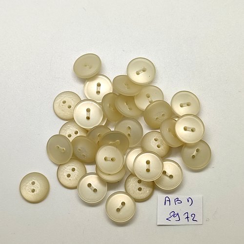 33 boutons en résine beige très clair - 12mm - abd2972