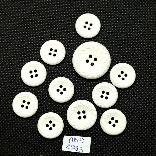 11 boutons en résine blanc - 23mm - 18mm et 15mm - abd2995