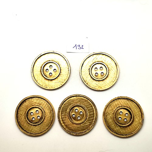 5 boutons en métal doré - 35m - 132
