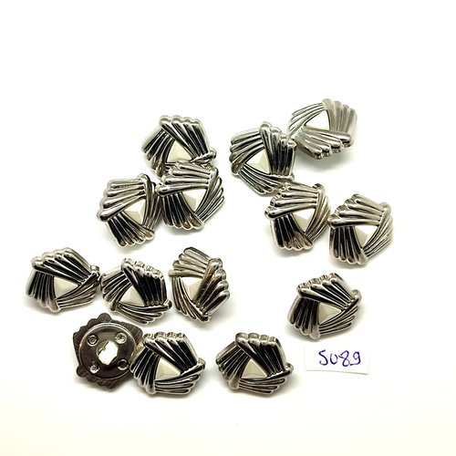 14 boutons en résine argenté et blanc - 21mm - tr5089