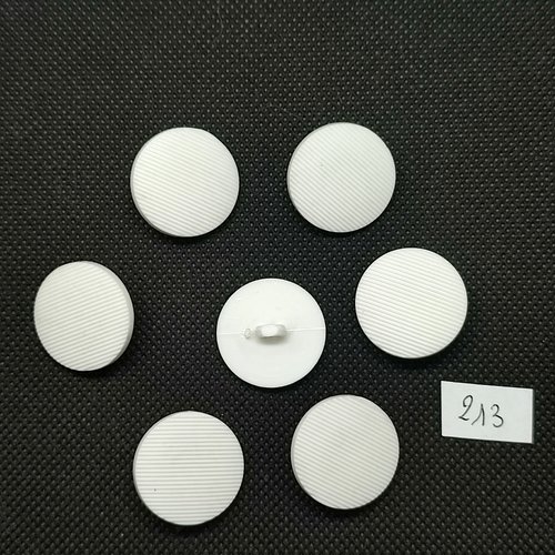 7 boutons en résine blanc - 22mm - 213
