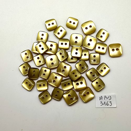 40 boutons en résine vert olive - 12x12mm et 10x10mm - abd3163