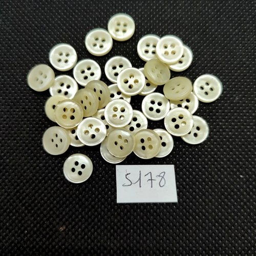 35 boutons en résine ivoire / beige - 9mm - tr5178