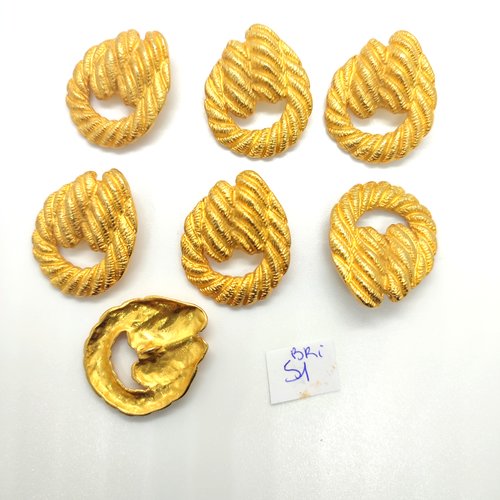 7 boutons en métal doré - 26x32mm - bri51