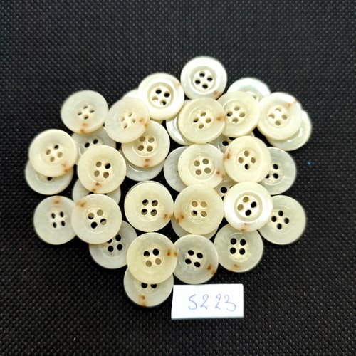 37 boutons en résine beige - 15mm - tr5223