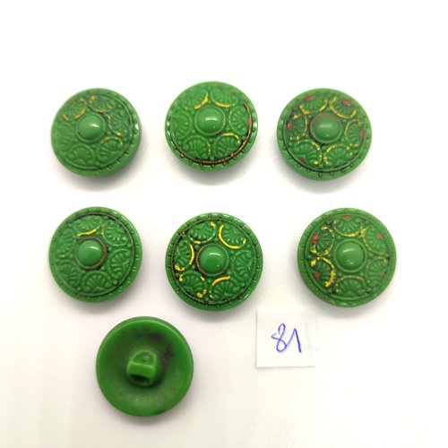 7 boutons en verre vert - 18mm - bri81