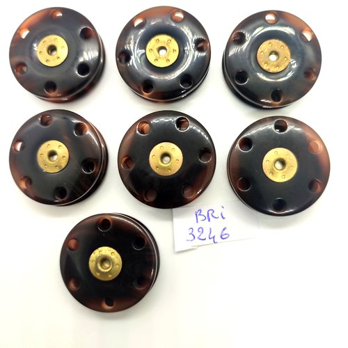 7 boutons pressions en résine marron - 25mm - abd3246