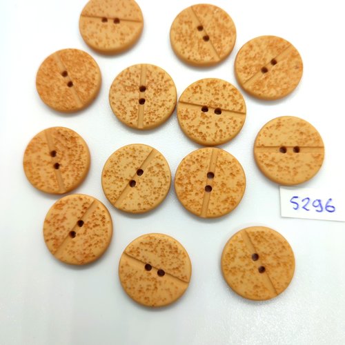 13 boutons en résine beige - 18mm - tr5296