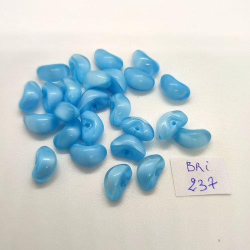 25 boutons en verre bleu clair - 7x13mm - bri237