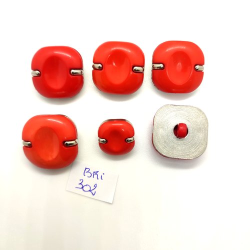 6 boutons en résine rouge clair et argenté - 20x20mm et 14x14mm - bri302