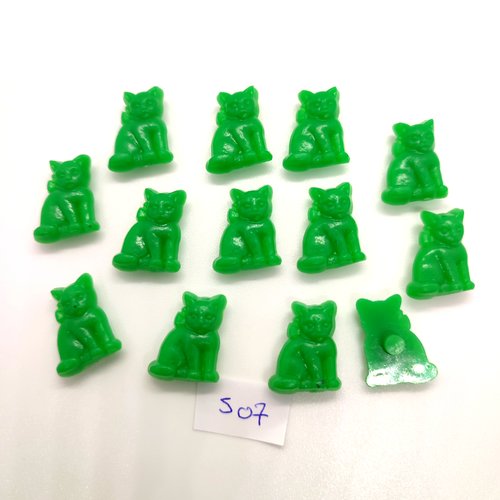 13 boutons fantaisie en résine vert (des chats) - 15x19mm - 507
