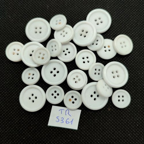 26 boutons en résine blanc - 18mm - 14mm - 12mm - tr5361