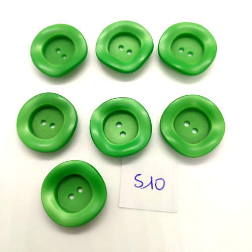 7 boutons en résine vert -  20x20mm - 510