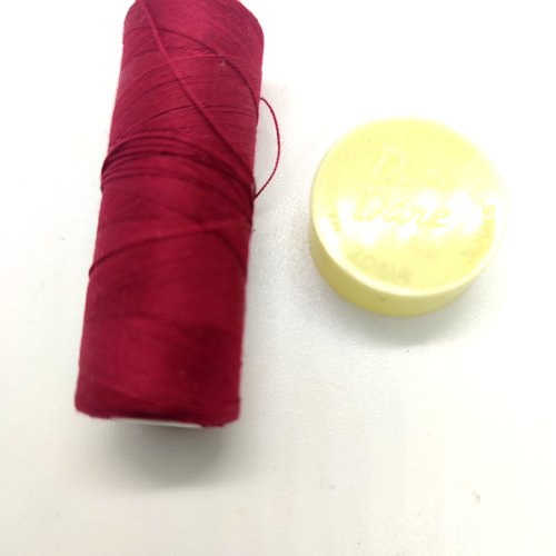 1 bobine de fil a coudre tous textiles - violet col.96 - 200m - dare dare
