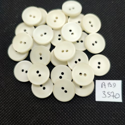 28 boutons en résine blanc - 15mm - abd3570