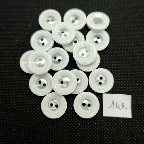 18 boutons en résine blanc - 15mm - 14b