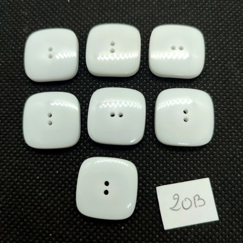 7 boutons en résine blanc - 18x18mm - 20b