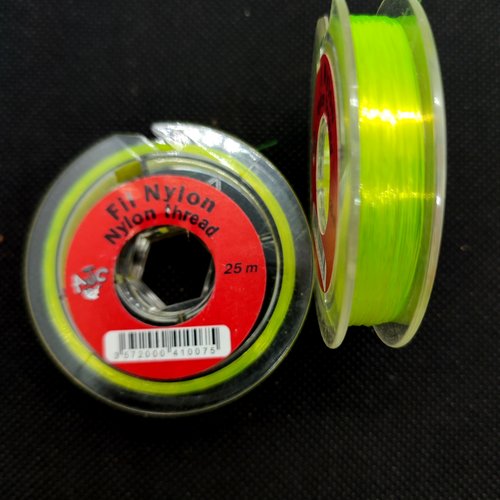 1 bobine de fil en nylon jaune- 25m