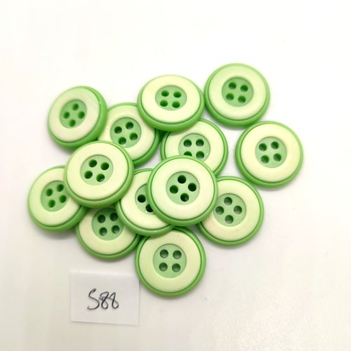 13 boutons en résine vert - 18mm - 588