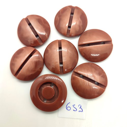 7 boutons en résine marron - 22mm - 653