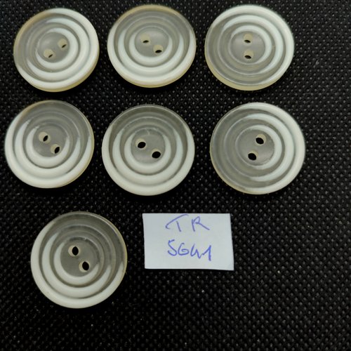 7 boutons en résine beige clair / jaune clair - 22mm - tr5641