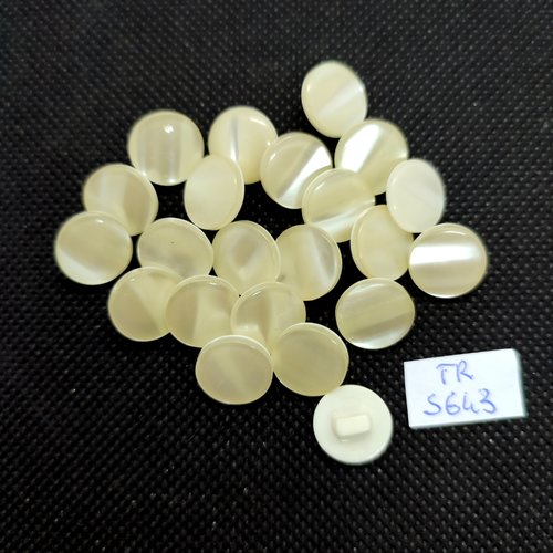22 boutons en résine jaune très clair - 12mm - tr5643