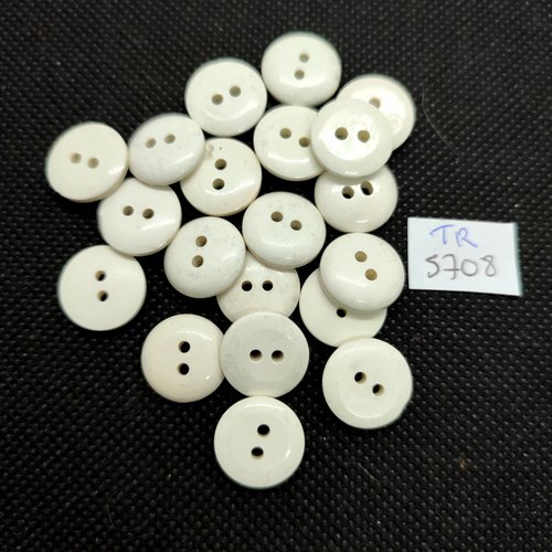 20 boutons en résine blanc cassé - 14mm - tr5708