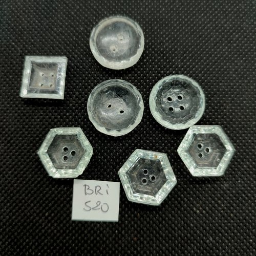 7 boutons en résine et verre transparent - entre 16mm et 18mm - bri520