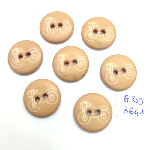 7 boutons fantaisie en résine beige - une moto blanche - 18mm - abd3641