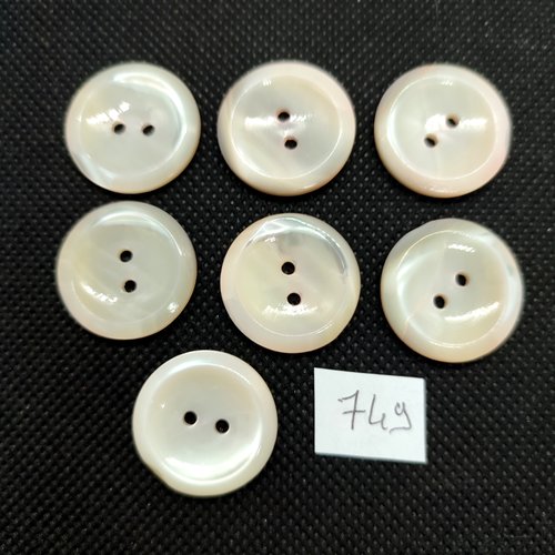 7 boutons en nacre ivoire - 22mm - 749