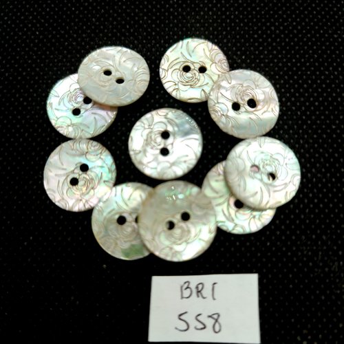 10 boutons en nacre blanc cassé - 15mm - bri58