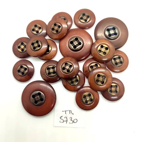 21 boutons en résine marron et métal bronze - 23mm et 15mm - tr5730