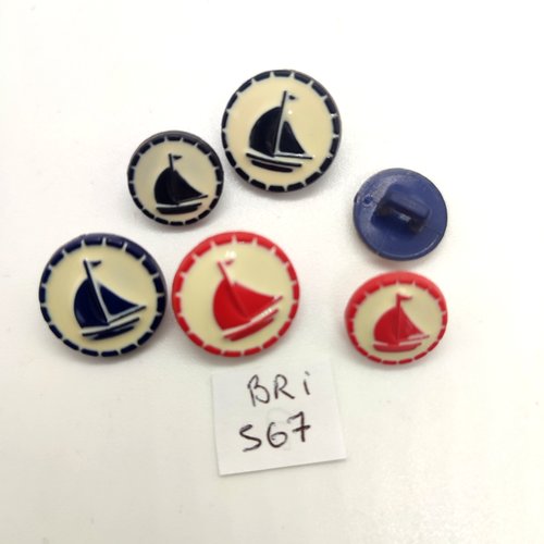 6 boutons fantaisie en résine - un bateau - rouge et bleu foncé - 16mm et 13mm -- bri567