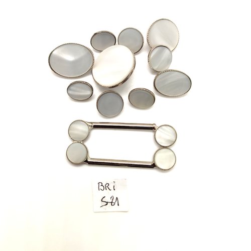 10 boutons + 1 boucle de ceinture coulissante 18x43mm gris clair - 19mm - 14mm - 11mm - 14x19mm - 11x15mm et 9x11mm - bri581