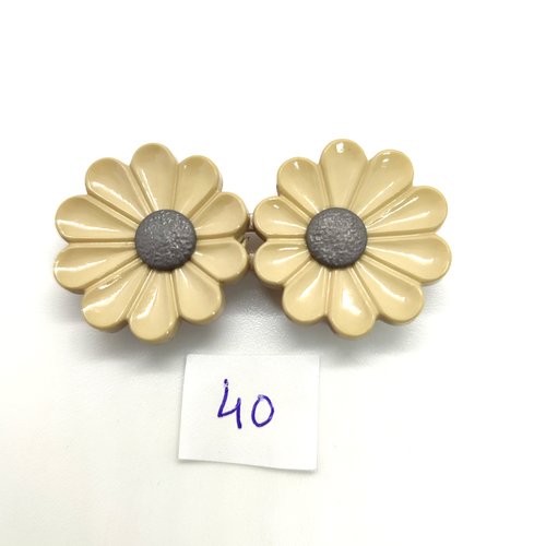 1 boucle de ceinture en résine beige et gris - fleur - 26x50mm