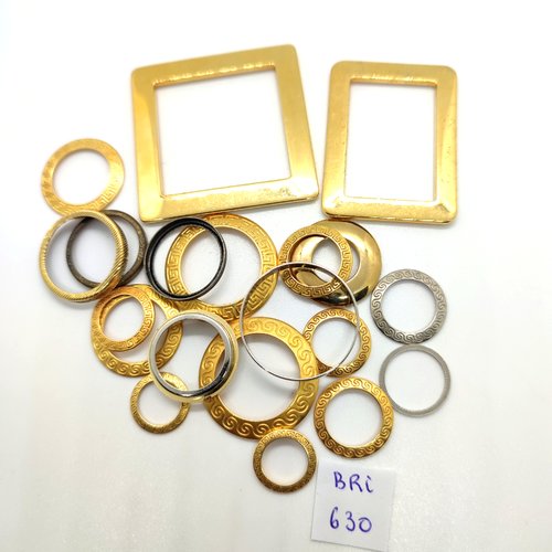 18 anneaux 1 carré et 1 rectangle doré er argenté - taille diverse - bri630