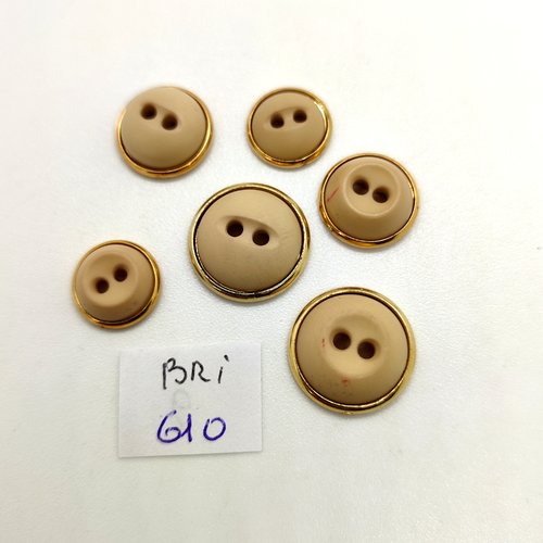 6 boutons en résine beige doré - taille diverse - bri610